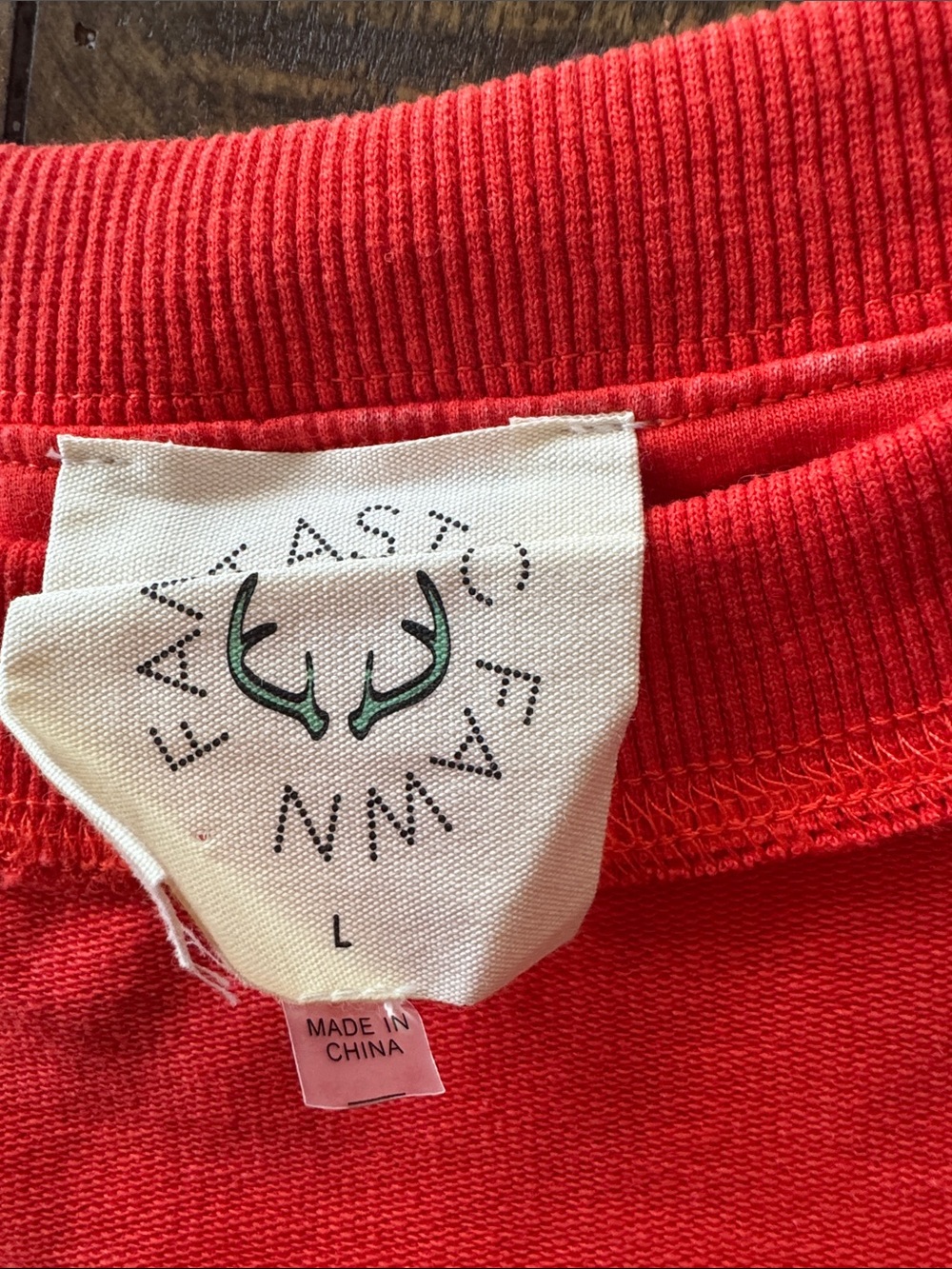 Fantastic Fawn  Happy Fall Y'all Red Women's Sweatshirt Sz Lg - Picture 2 of 6